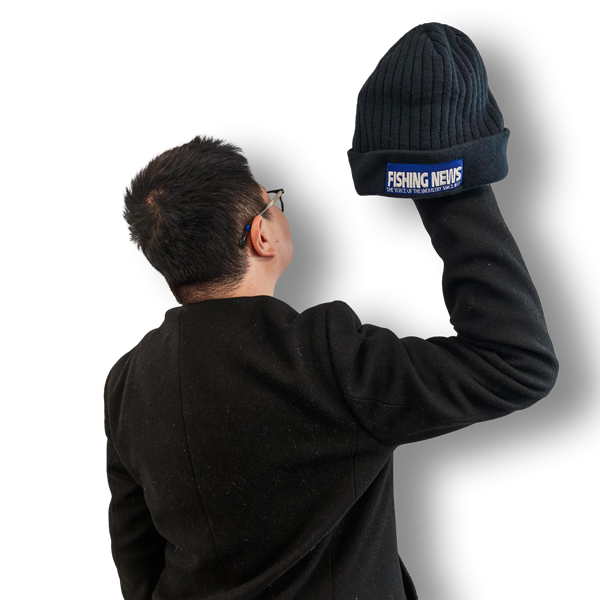 Picture of the back of Meng holding a 