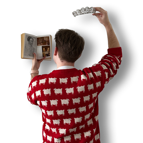 Picture of the back of Jay holding a crown